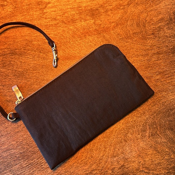 Baggallini -Wallet Clutch Black light blue NWOT! - Picture 5 of 11